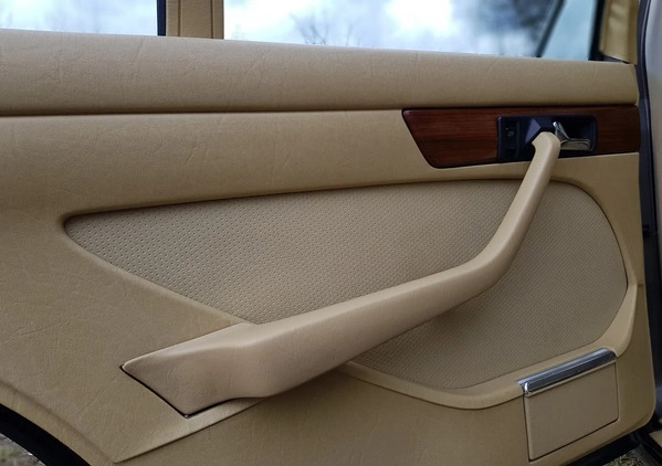 Mercedes-Benz Klasa S cena 42000 przebieg: 333000, rok produkcji 1980 z Łuków małe 121